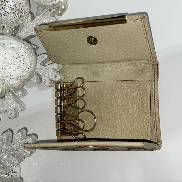 AUTHENTIC GUCCI GG LOGO 6 KEY WALLET - Picture 8 of 10